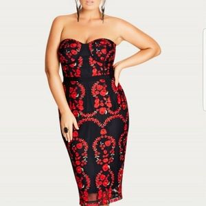 Size 16 dress .. worn once. Perfect condition.